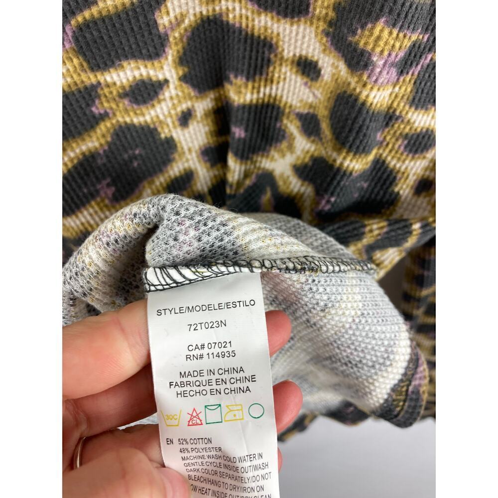 NWOT RDI Animal Print Waffle Knit Long Sleeve Top S - Picture 3 of 4
